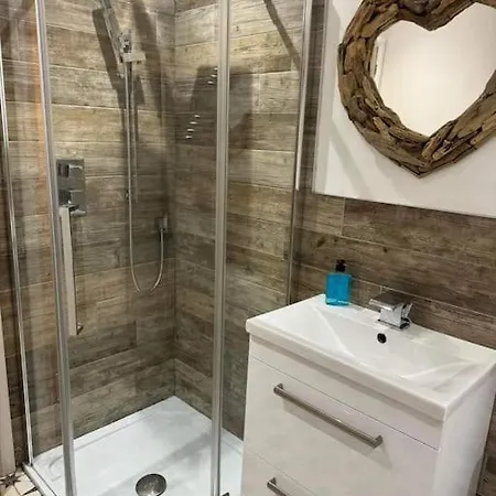 Bounty On The Lakes * Bowness-on-Windermere