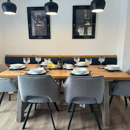 Bounty On The Lakes Holiday home