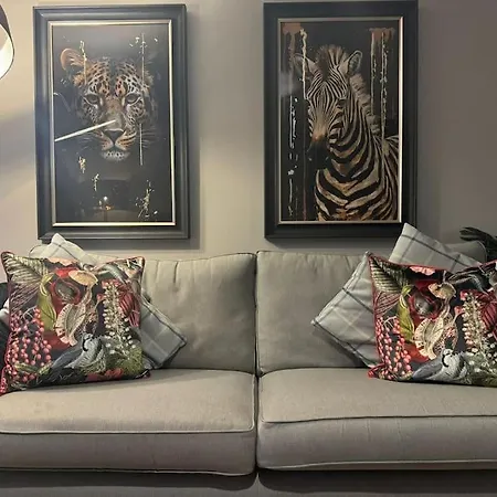 Bounty On The Lakes *